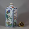 U745 Famille verte gin flask, Kangxi (1662-1722)