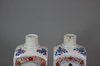 U746 Pair of Chinese imari gin bottles, Kangxi (1662-1722)