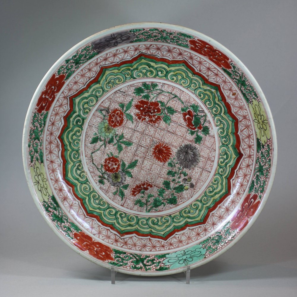 U782 Famille verte dish, early Kangxi (1662-1722)