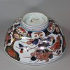 U786 Japanese imari bowl, early 18th Century, the rim gilded