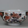 U786 Japanese imari bowl, early 18th Century, the rim gilded