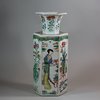 U802 Famille verte hexagonal vase, Kangxi (1662-1722)