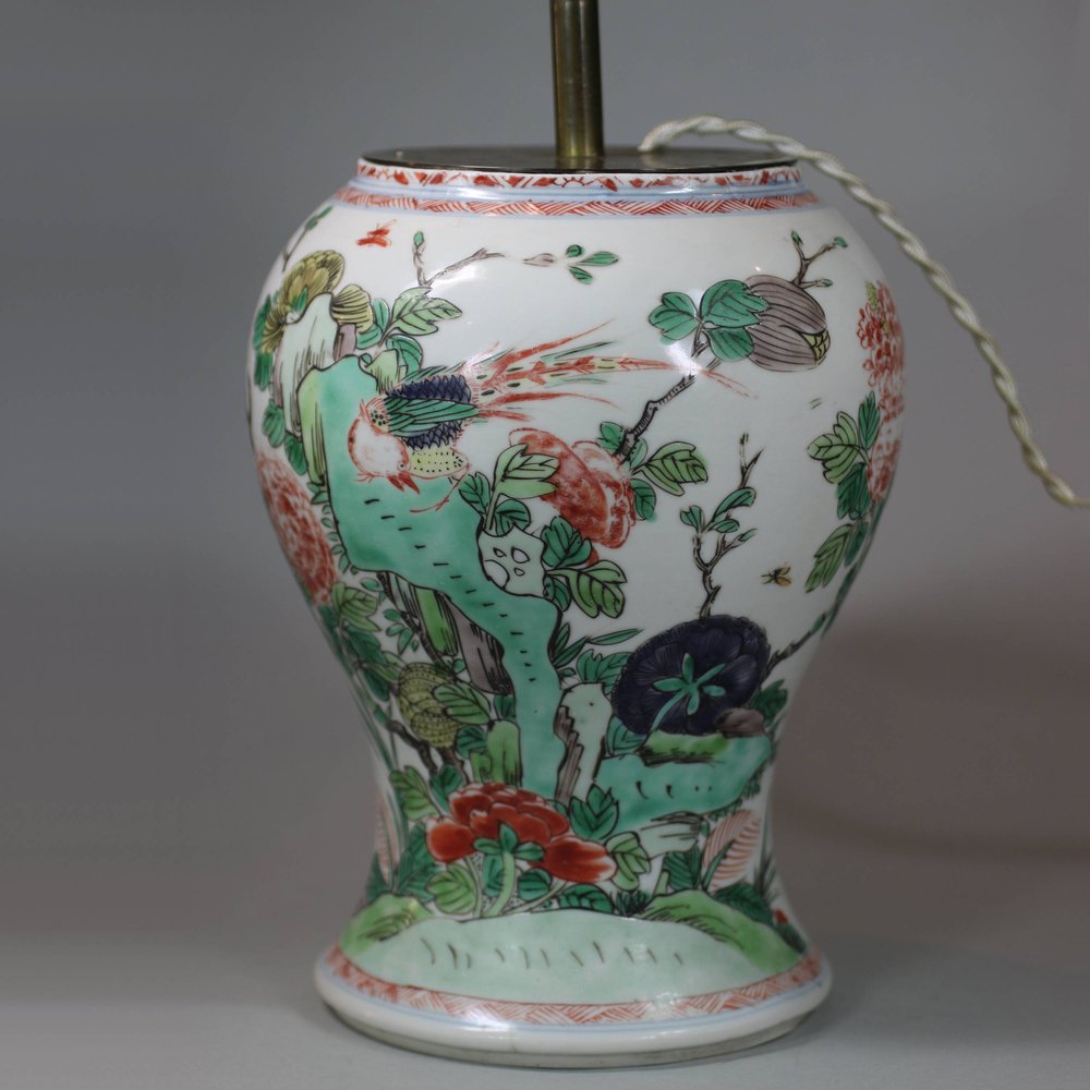 U803 Famille verte lamp base, Kangxi (1662-1722)