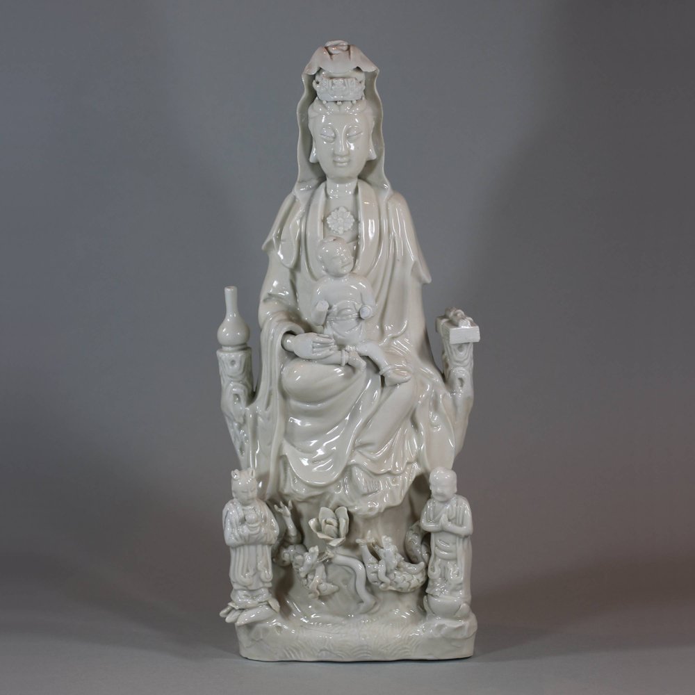 U809 Dehua figure of Guanyin and her attendants