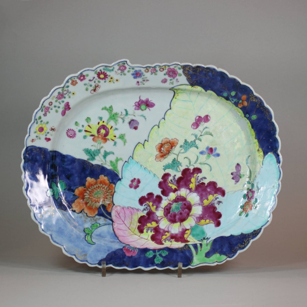 U875 Large Chinese tobacco-leaf platter, Qianlong (1736-95)