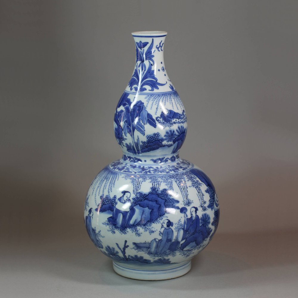 U883 Blue and white double gourd vase