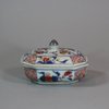 U908 Small Chinese Imari spice octagonal box and cover