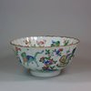 U942 Famille verte fluted bowl, Kangxi (1662-1722)