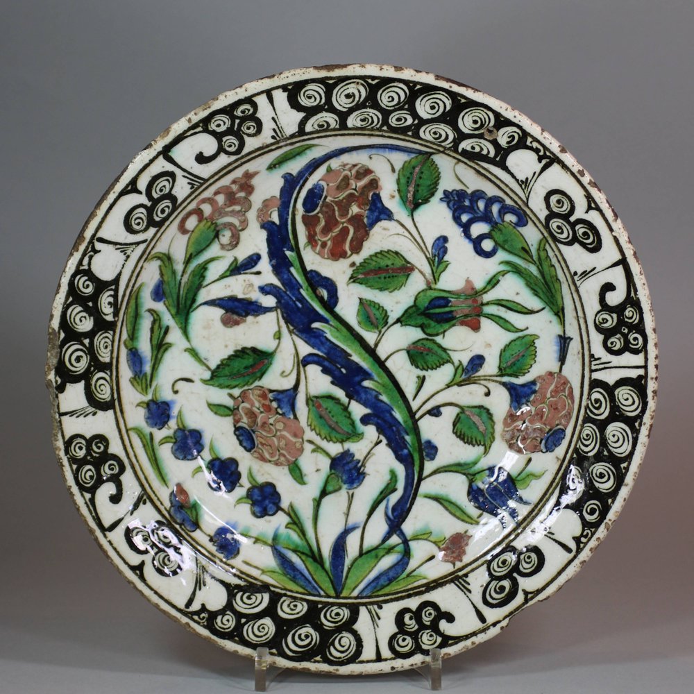 U973 Iznik dish, Turkey, early 18th century