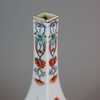 U984 Japanese Kakiemon flask, late 17th century