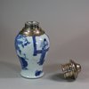 U986 Small Chinese blue and white jar, Kangxi (1662-1722)