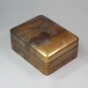 V520 Japanese gold lacquer box, Meiji (1868-1912)