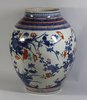 V620 Japanese kakiemon vase, circa 1700     SOLD