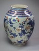 V620 Japanese kakiemon vase, circa 1700     SOLD