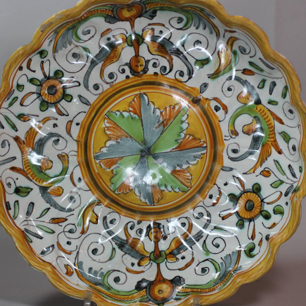 V660 Italian polychrome crespina, late 17th century