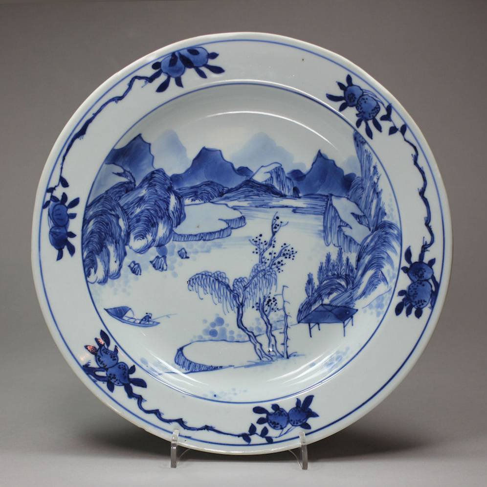 V993 Blue and white plate, early Kangxi (1662-1722)