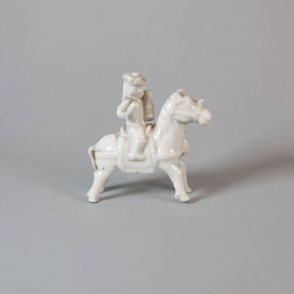 W128 Miniature blanc de chine figure, Kangxi (1662-1722)