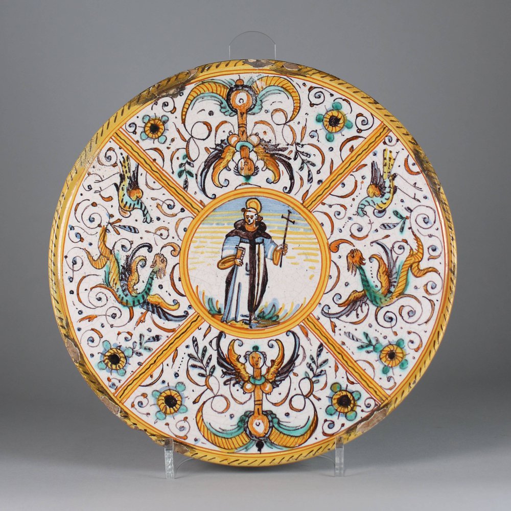 W131 Italian Deruta Maiolica tazza, early 17th century