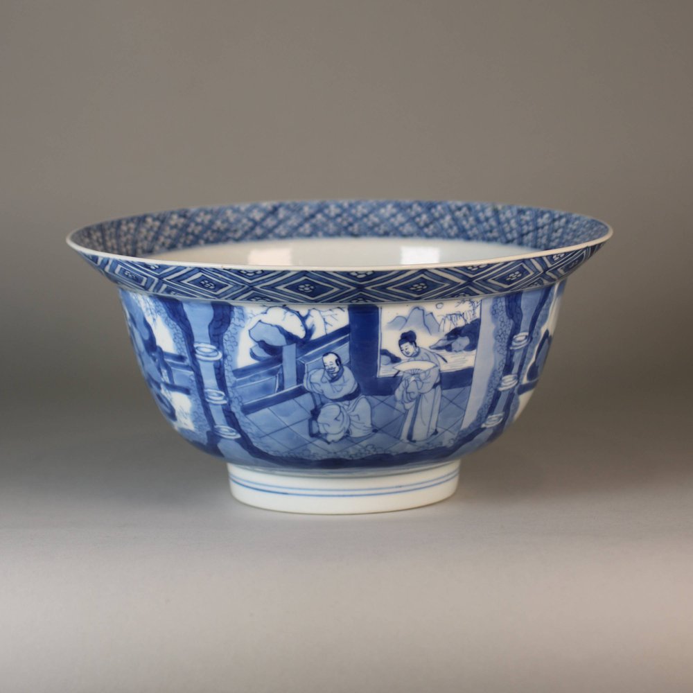 W149 Blue and white klapmutz bowl, Kangxi (1662-1722)