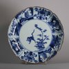 W199 Fine Japanese foliate Kakiemon dish