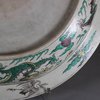 W214 Famille verte basin, Kangxi (1662-1722)