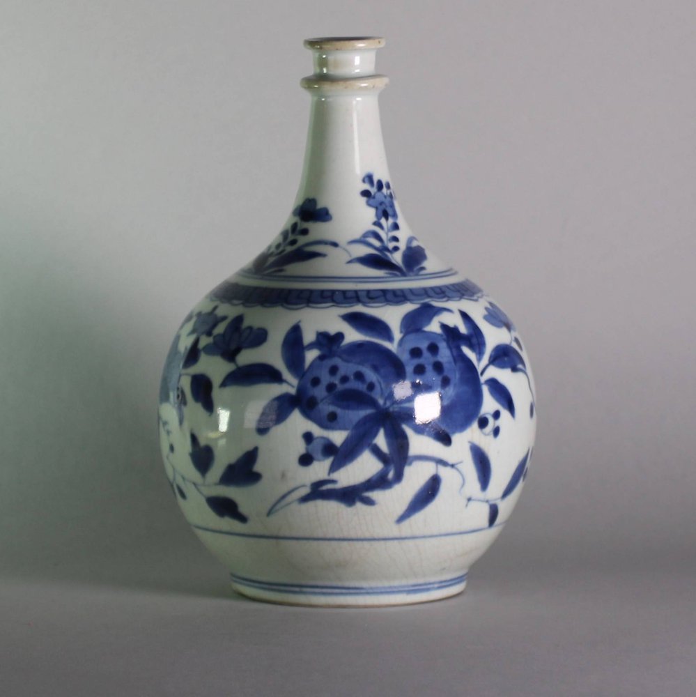 W224 Japanese Arita blue and white apothecary vase