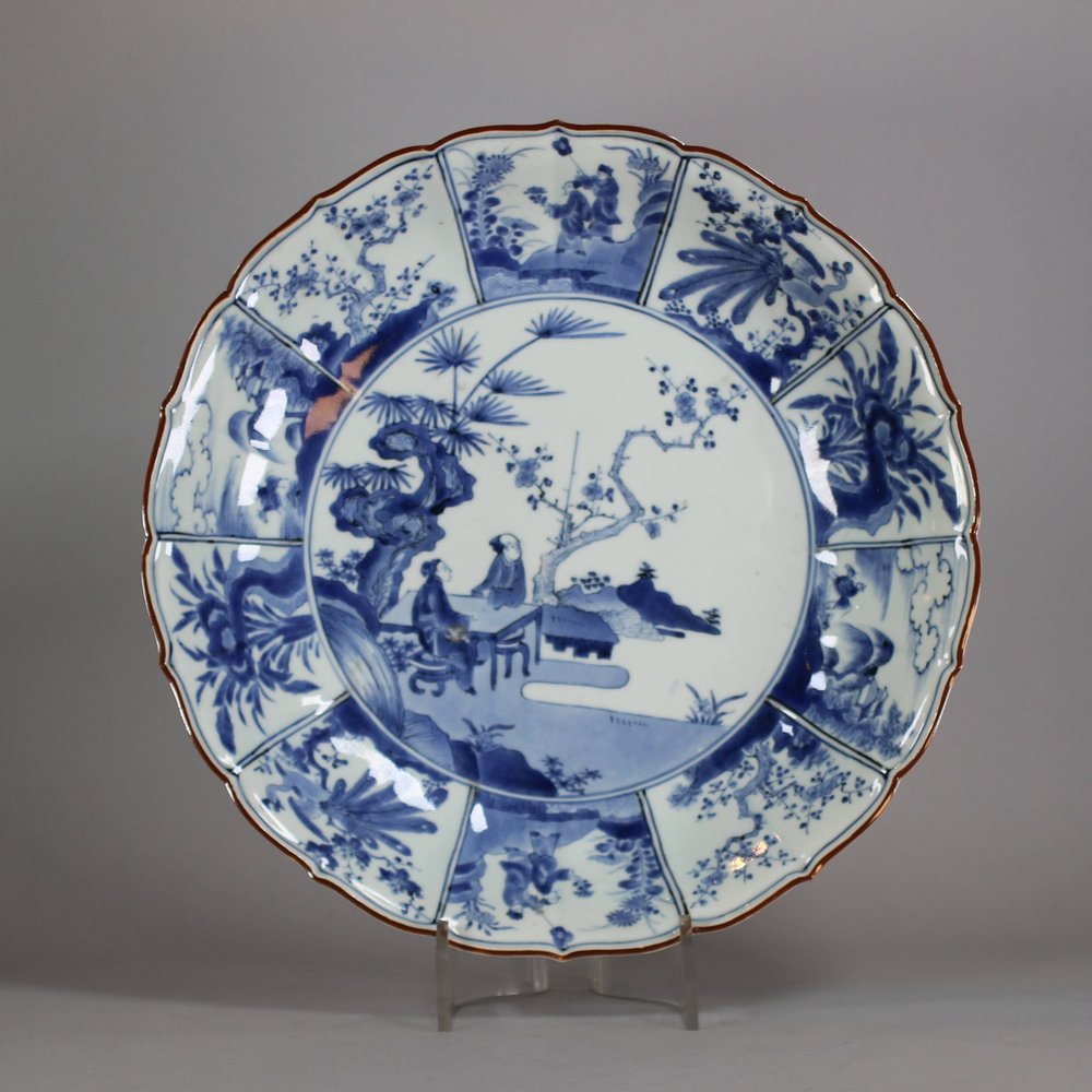 W297 Japanese Kakiemon-style moulded dish Edo period, circa 1680