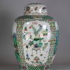 W333 Large famille verte ovoid jar and cover, Kangxi (1662-1722)