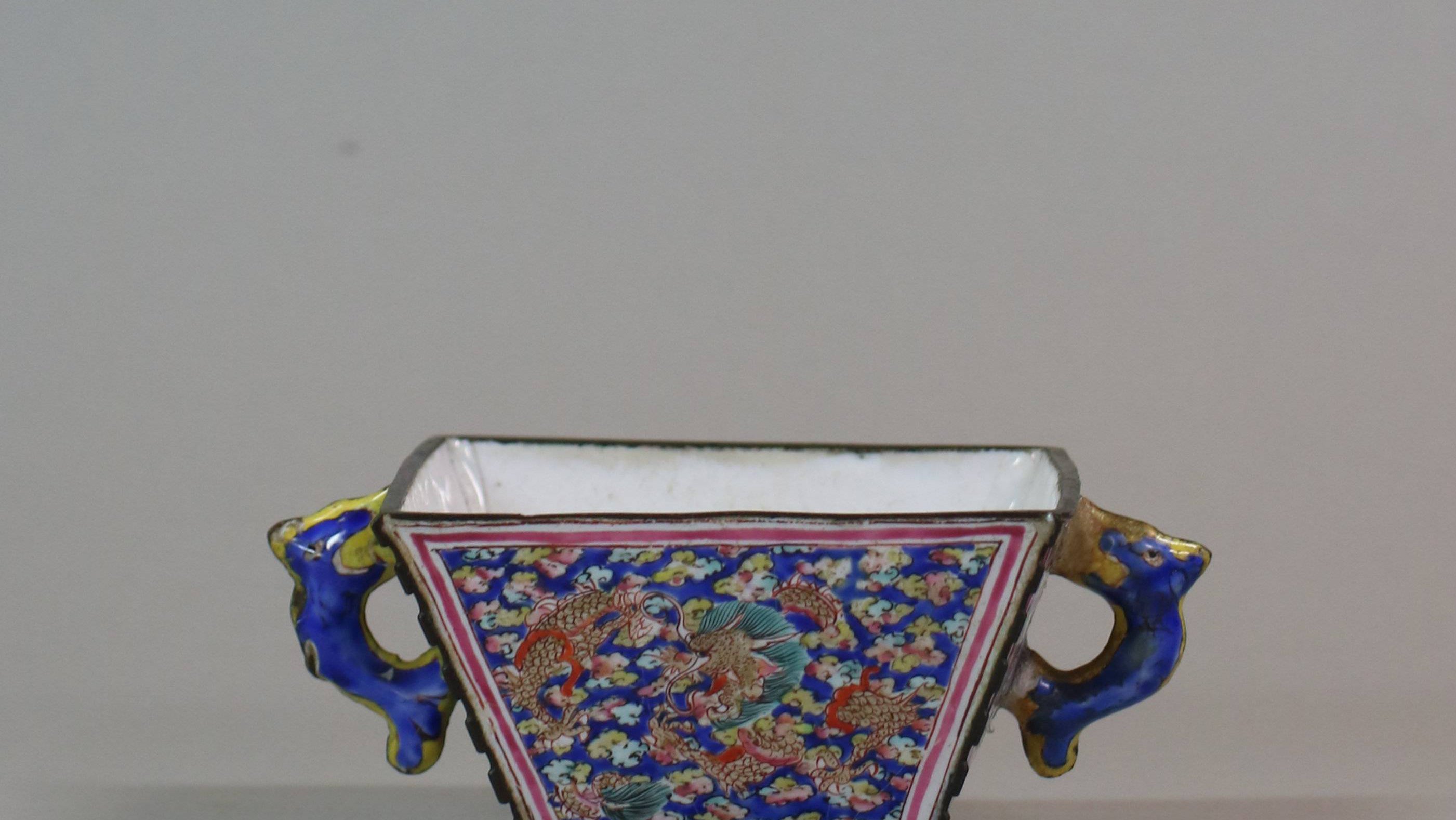W35.2e16d0ba.fill-16000x9000.jpg