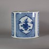 W408 Chinese blue and white brush pot Kangxi(1662-1722)