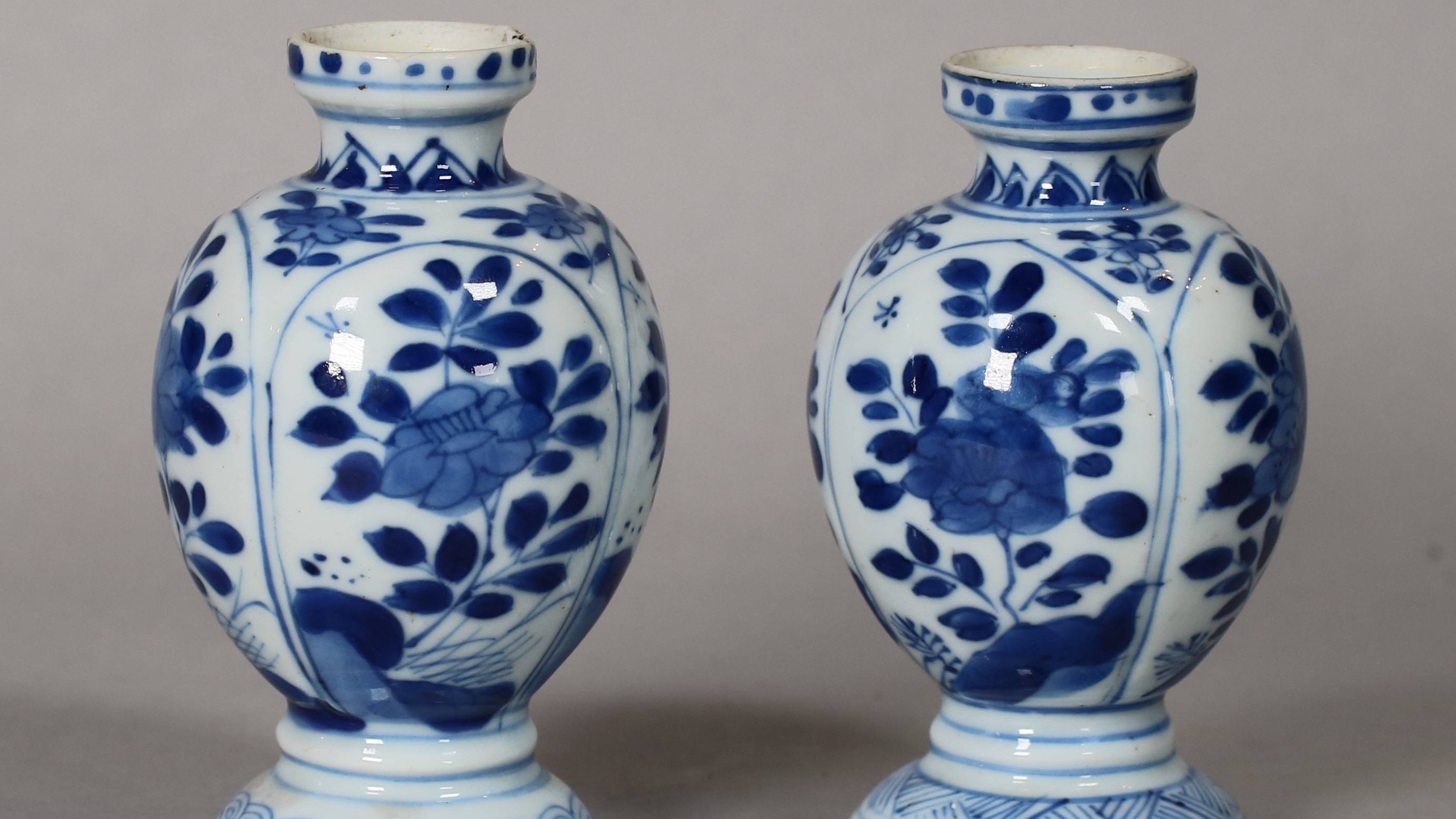 中国　新渡　染付　花文　小さな香合　N　6479 径18.4cm 中皿 染付「花唐草」文様 18C中頃 5客セット