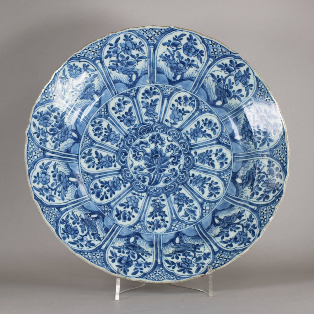 W482 Chinese Kangxi dish