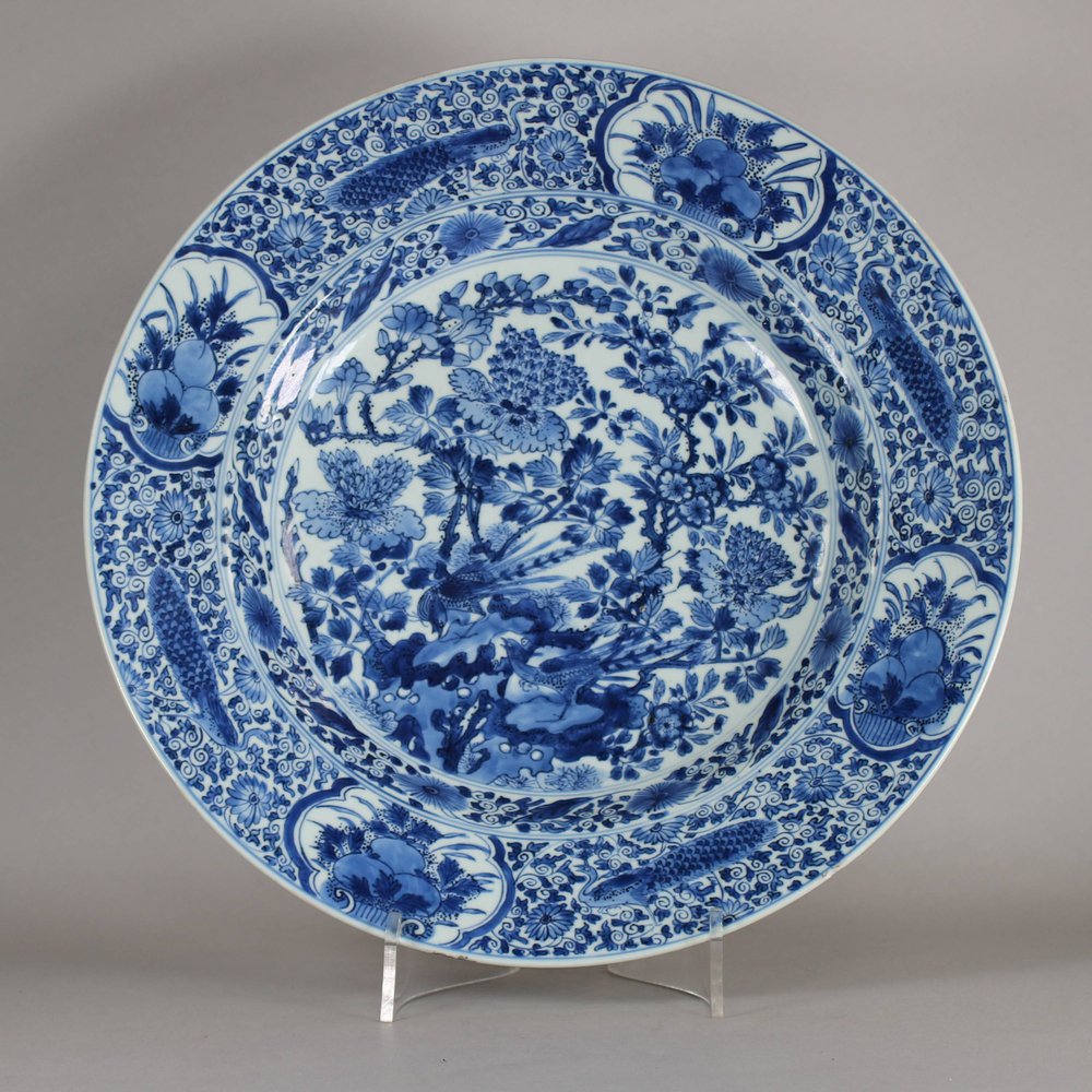 W483 Chinese blue and white dish Kangxi(1662-1722)