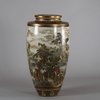 W528 Extremely fine Japanese earthenware vase
