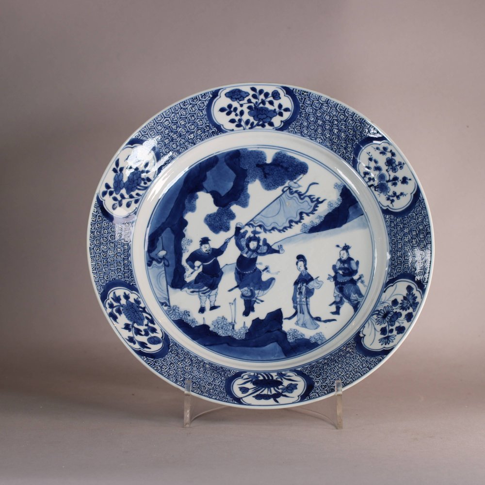 W682 Chinese blue and white plate, Kangxi (1662-1722)