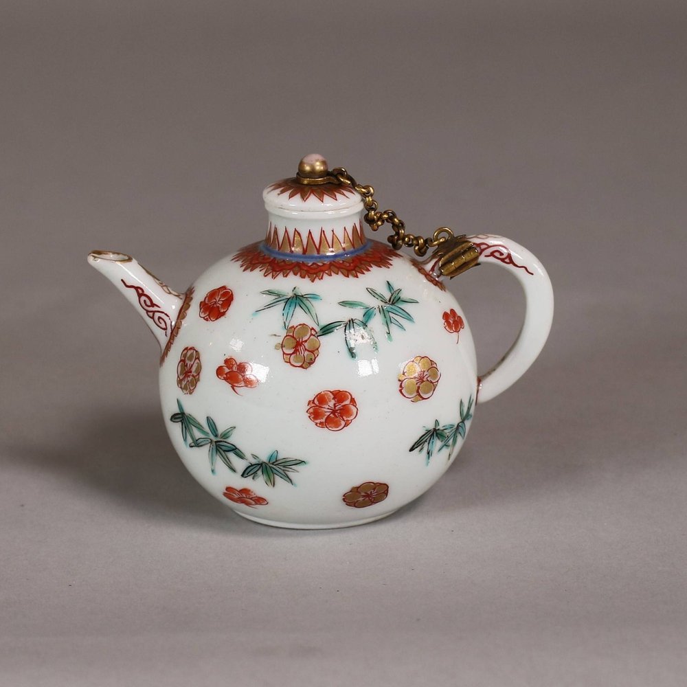 W697 Japanese miniature wine pot, eighteenth century,