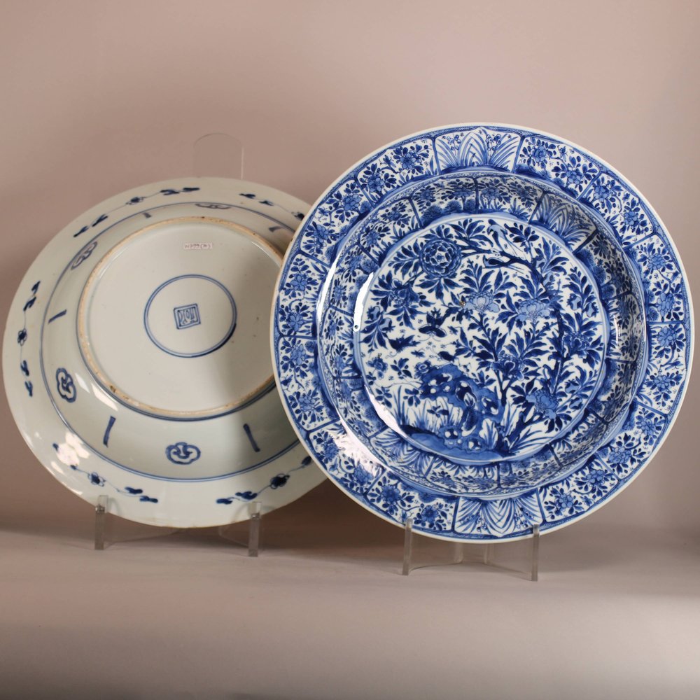 W799 Pair of blue and white dishes, Kangxi (1662-1722)
