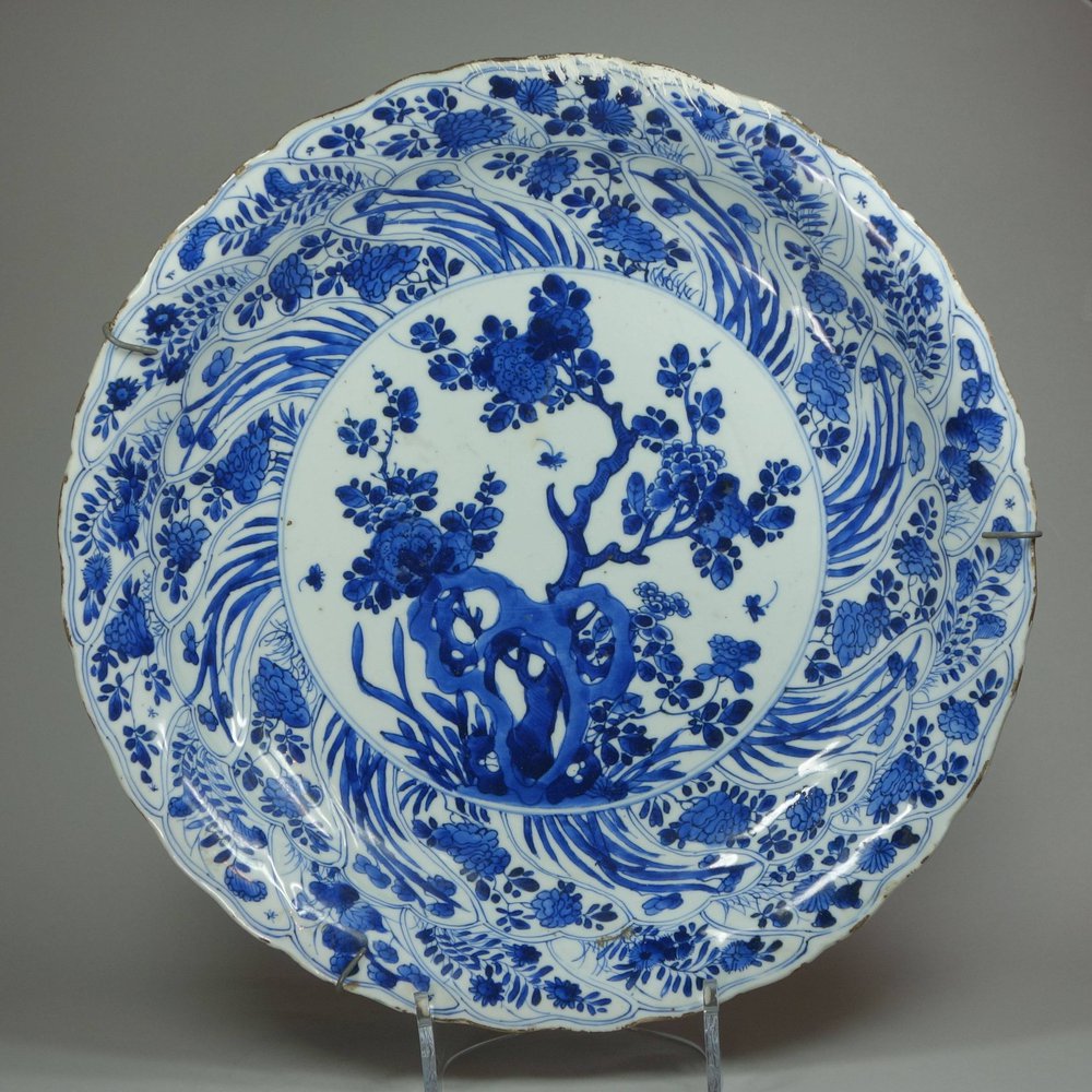 X315 Blue and white dish, Kangxi (1662-1722)