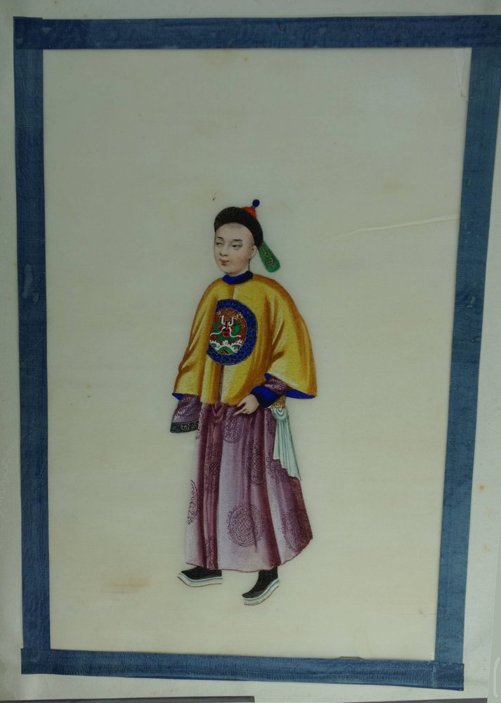 X418 Pith paper drawing, 19th century, of a standing dignitary