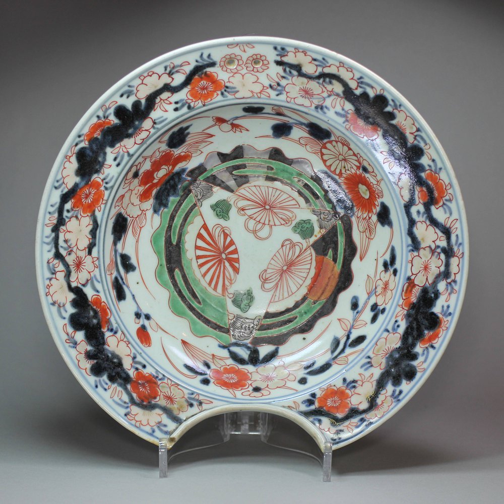 X479 Japanese Imari barber's bowl, 18th century