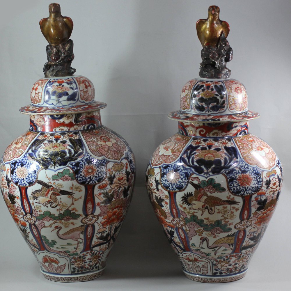 X58 Pair of Japanese imari baluster jars and covers, circa 1700