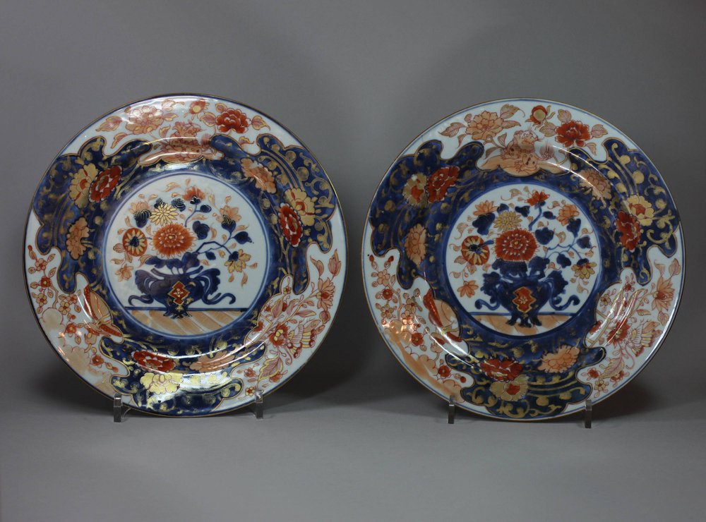 X627 Pair of Chinese imari plates, Qianlong (1736-95)