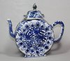 X720 Rare Chinese blue and white teapot, Kangxi (1662-1722)