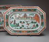 X736 Pair of famille verte piecrust platters, Kangxi (1662-1722)