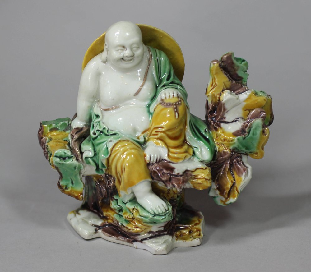 X806 Famille verte egg and spinach figure of Buddha