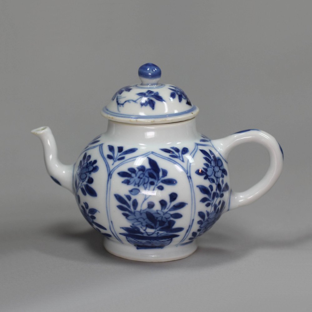 X860 Blue and white miniature teapot and cover