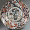 X876 Large Japanese Arita imari charger, c. 1700