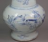 X892 Rare Chinese late Kangxi or Yongzheng vase