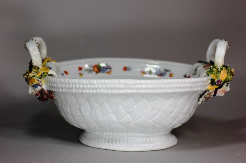 X908 Meissen oval basket, circa 1735