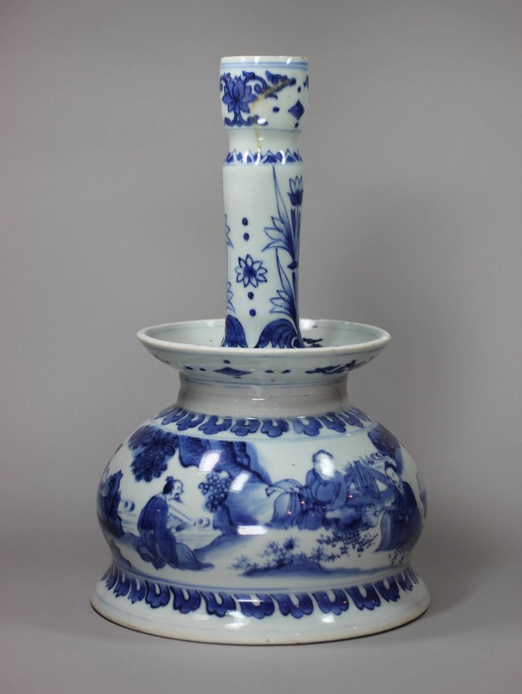 Y248 Chinese blue and white transitional candlestick, Chongzhen (1628-43), decorated with, height: condition: